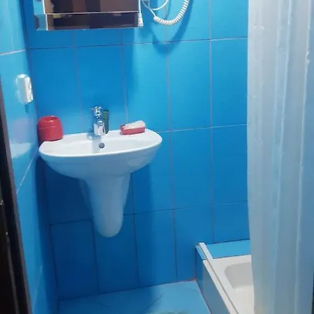 Dacha 127 בית הארחה פודובובץ