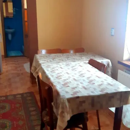 Dacha 127 בית הארחה פודובובץ